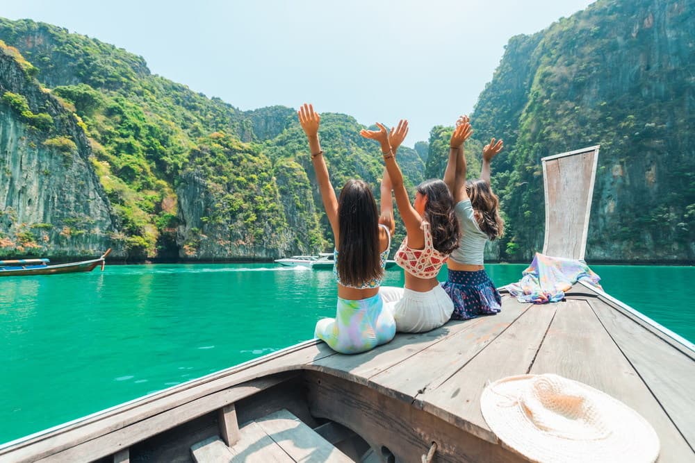 Blue Sea longtail boat tour in Phi Phi Islands, photo 33